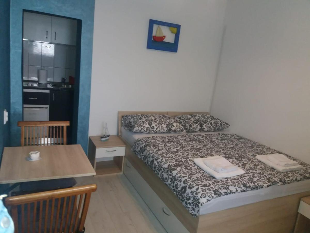 Apartman Ruzica -stobrec, Near *